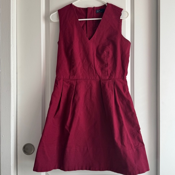 Gap burgundy winter chic sleeveless dress, size 8 - Picture 2 of 9